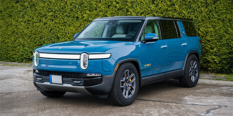 Rivian R1S